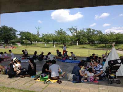 playing in the park in Inazawa
